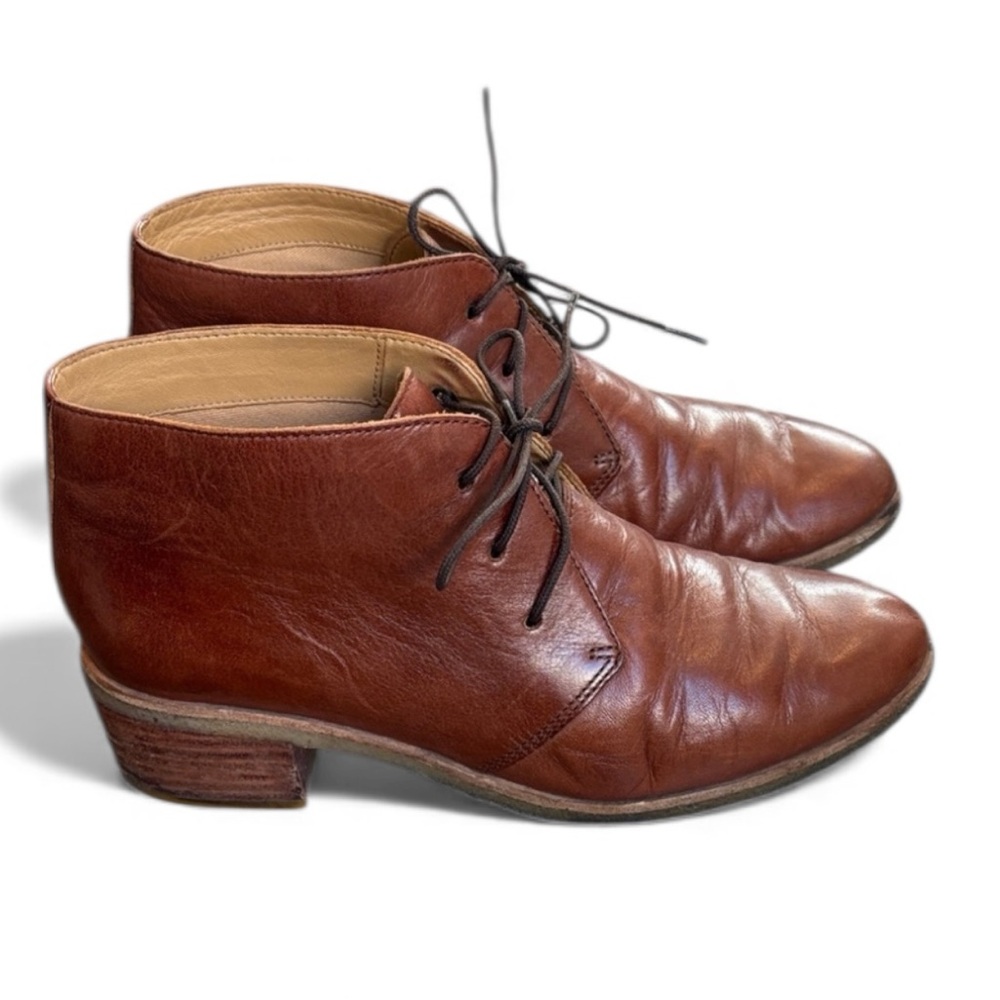 Clarks Originals Booties Womens 8 Brown Leather Block Heeled Chukka Boho Chic
